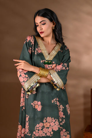 Green Crepe V-Neck Coin Detailing Kurta Set (Set of 2)
