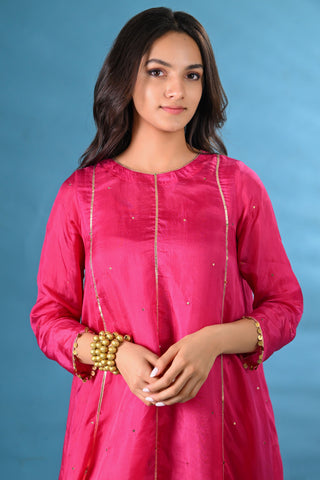 Laila Magenta Pink Gota-Work Kurta Set (Set of 3)
