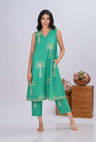 Green & Beige Palm Tree Print Sleeveless Co-ord Set (Set of 2)