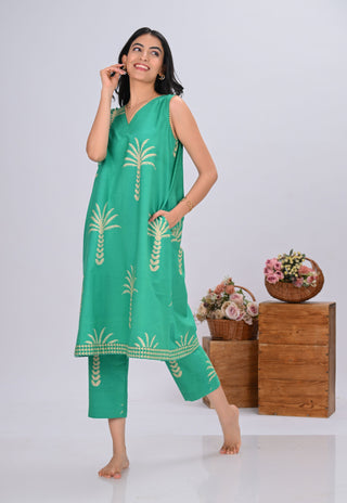 Green & Beige Palm Tree Print Sleeveless Co-ord Set (Set of 2)