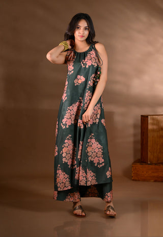 Green Crepe Printed Halter-Neck Kurta Set (Set of 2)