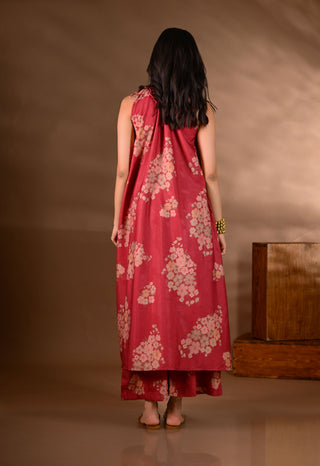 Red Crepe Printed Halter-Neck Kurta Set (Set of 2)